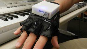 mobile-music-touch-glove